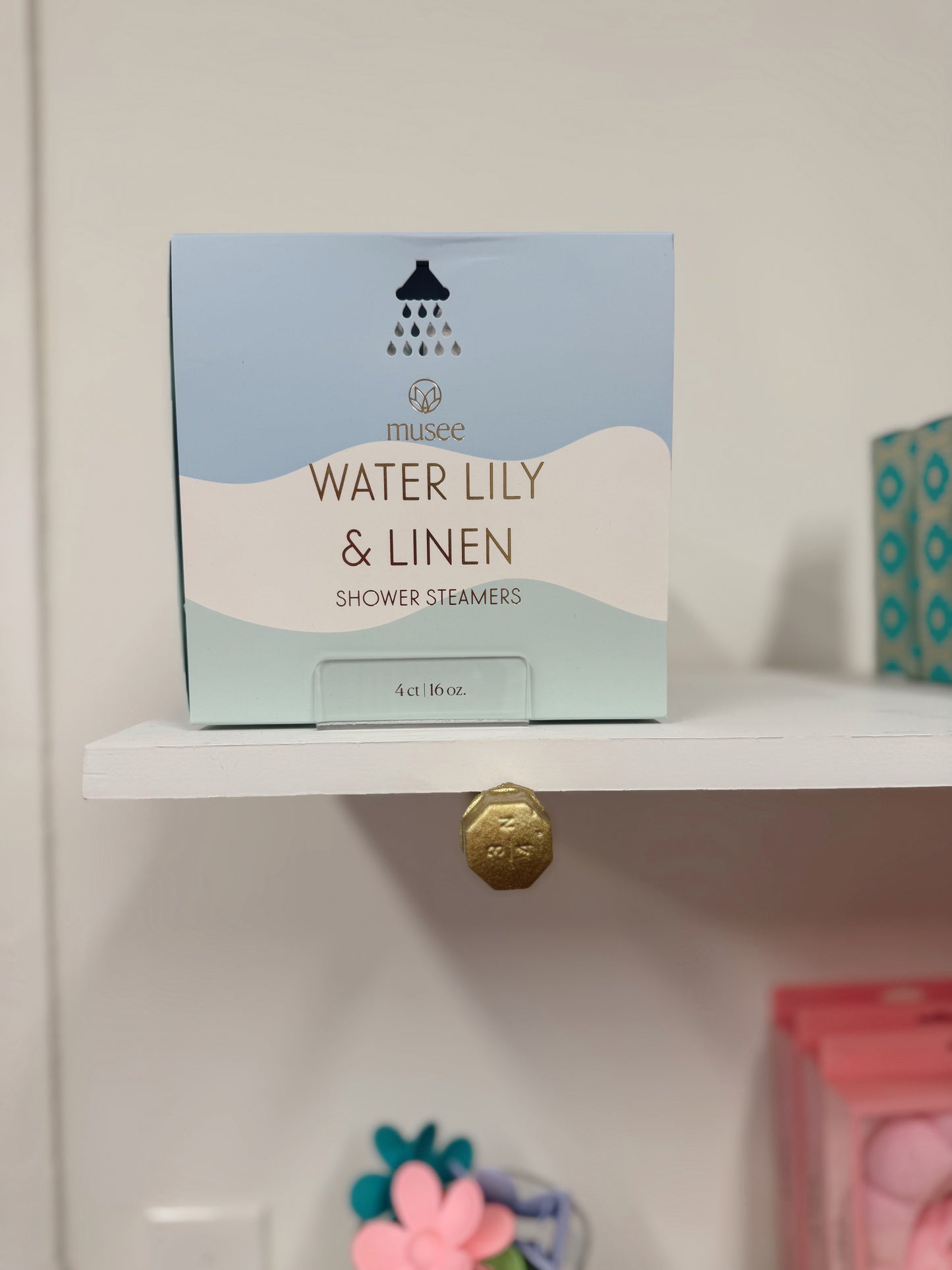 Water Lily & Linen Shower Steamer