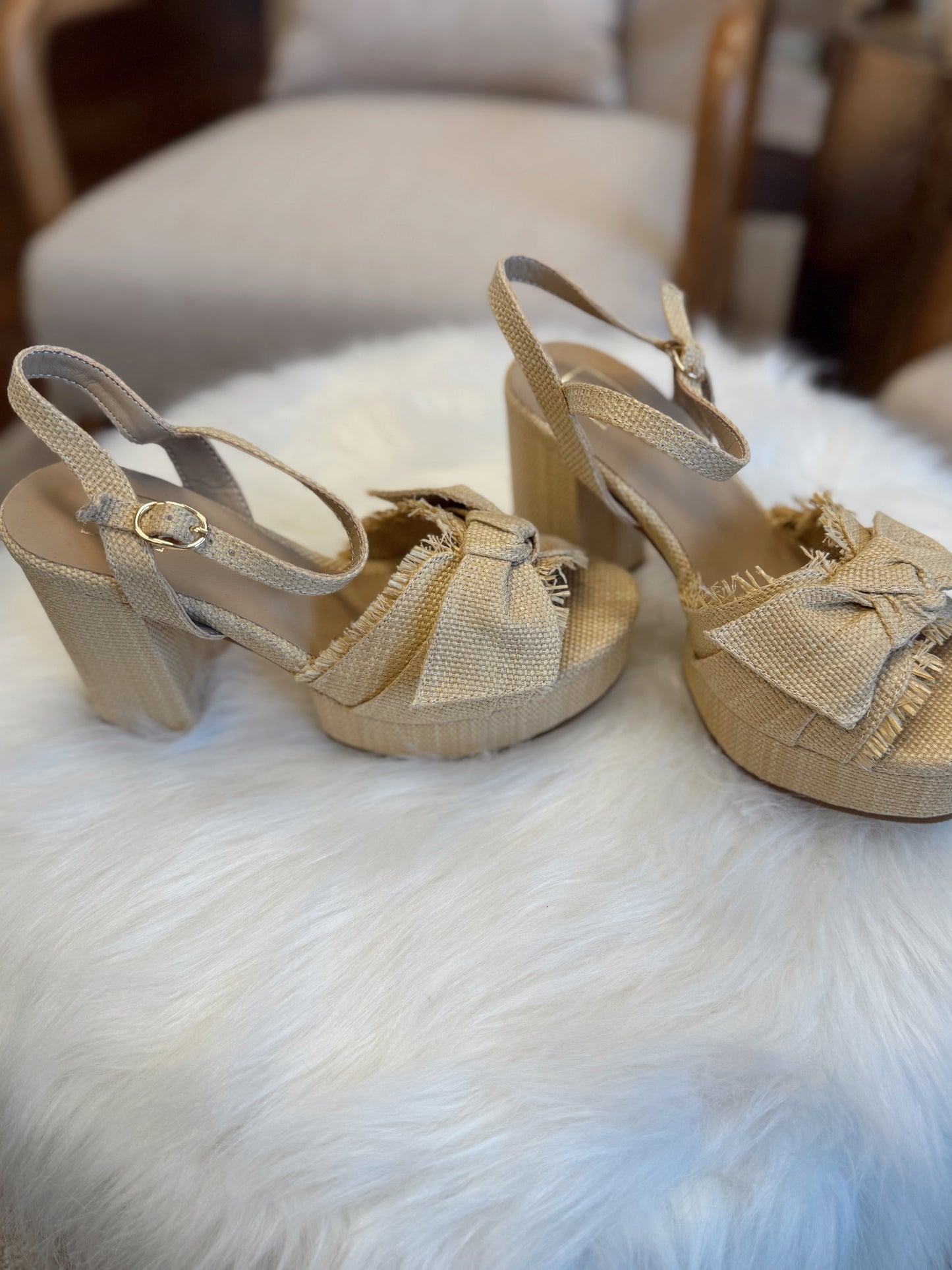 Straw Bow Heels