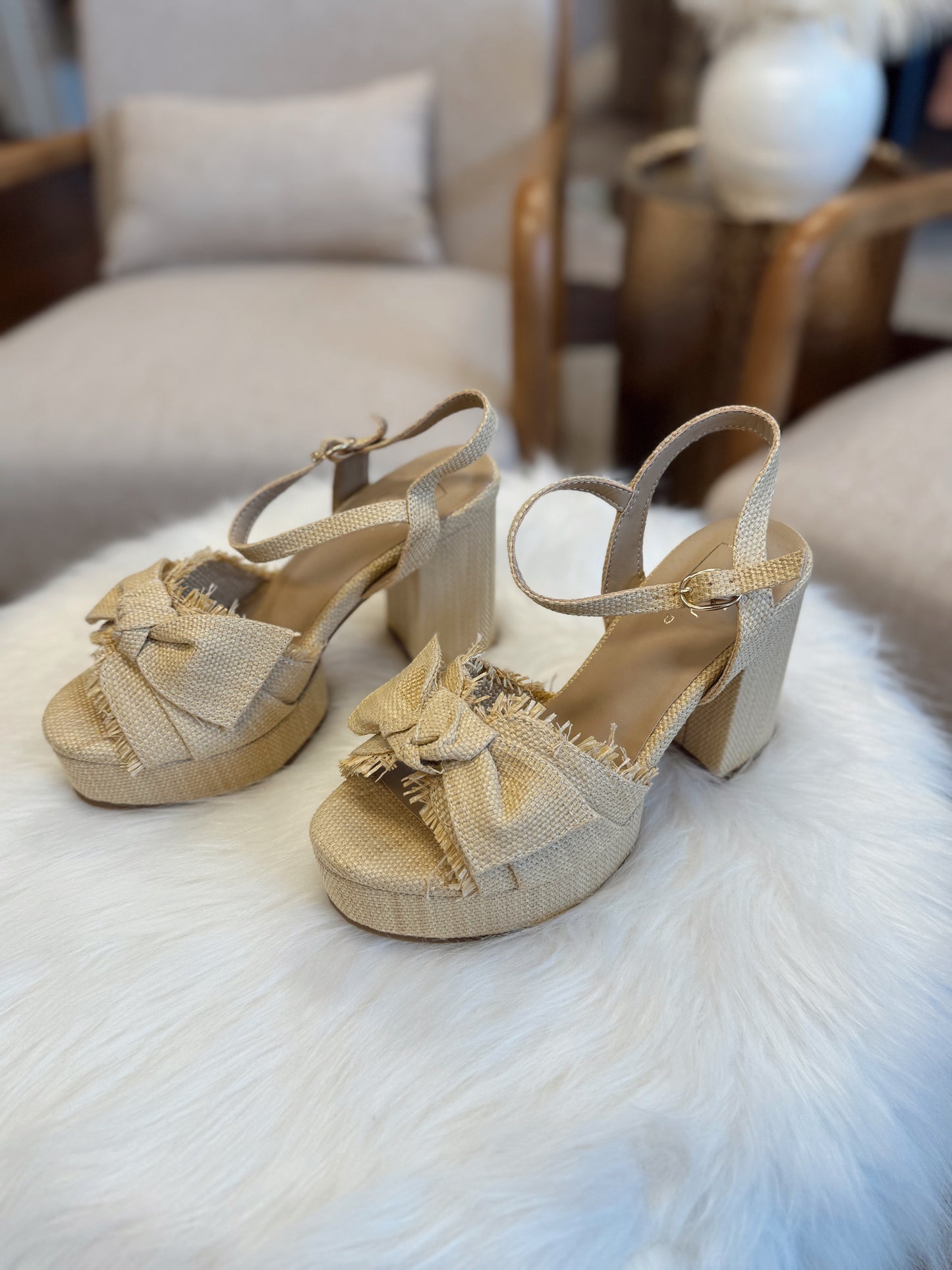 Straw Bow Heels