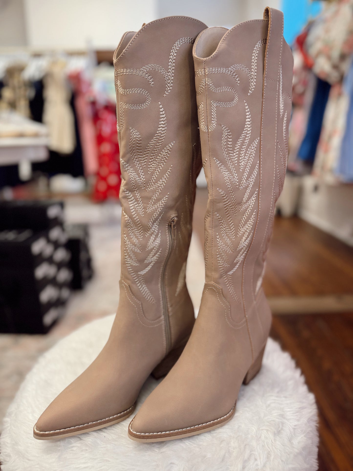 The Samara Cedar Wood Boot