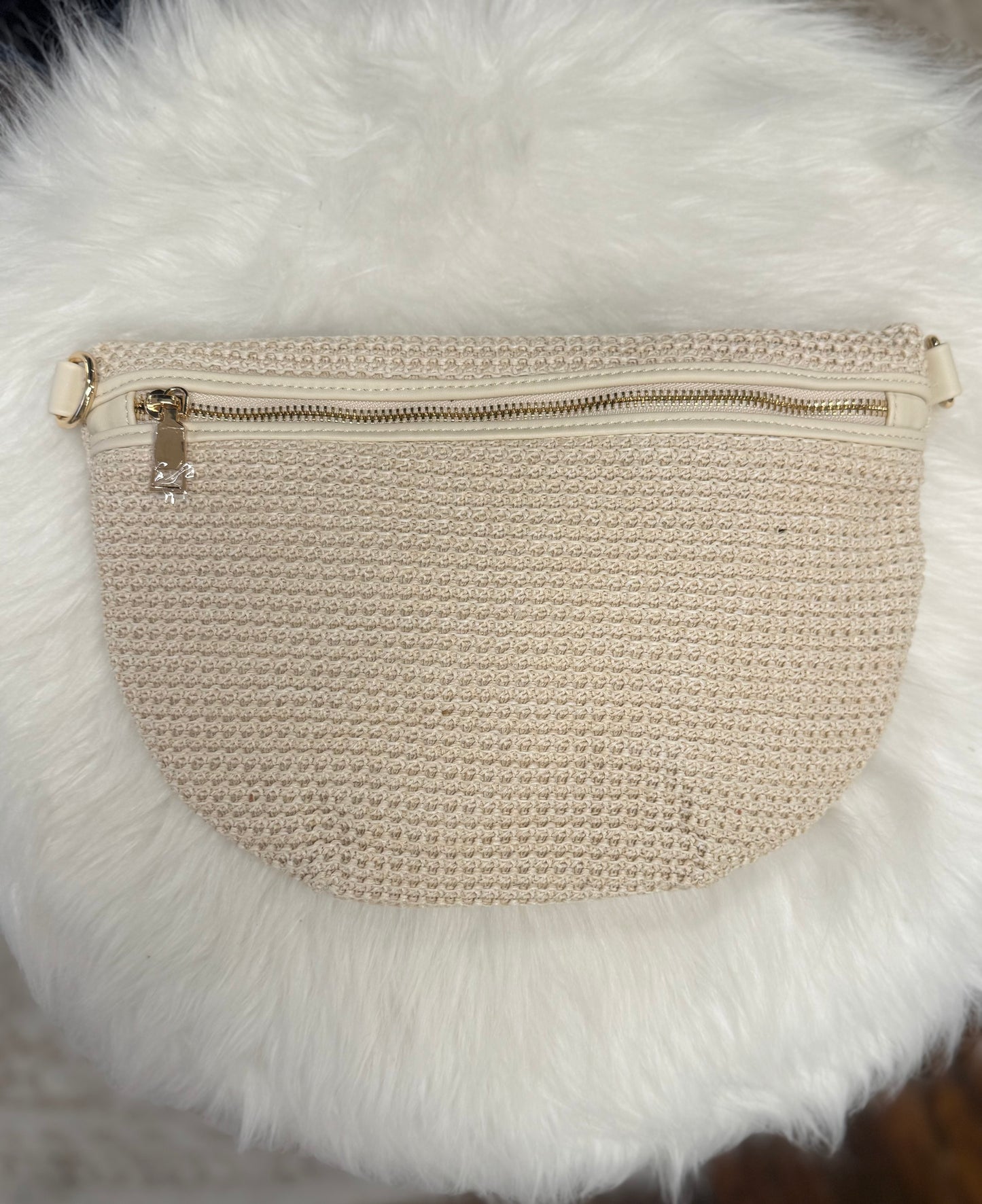 The Dolly Crossbody