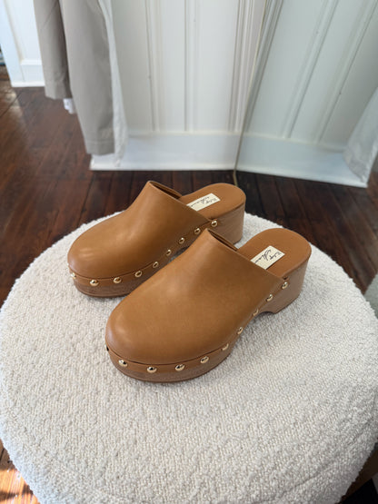 Cognac Wooden Studded Clogs