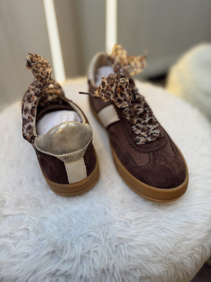 Dixie Side Strap Lace Up Sneakers