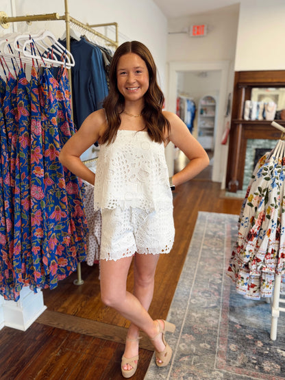 Lacey White Floral Set
