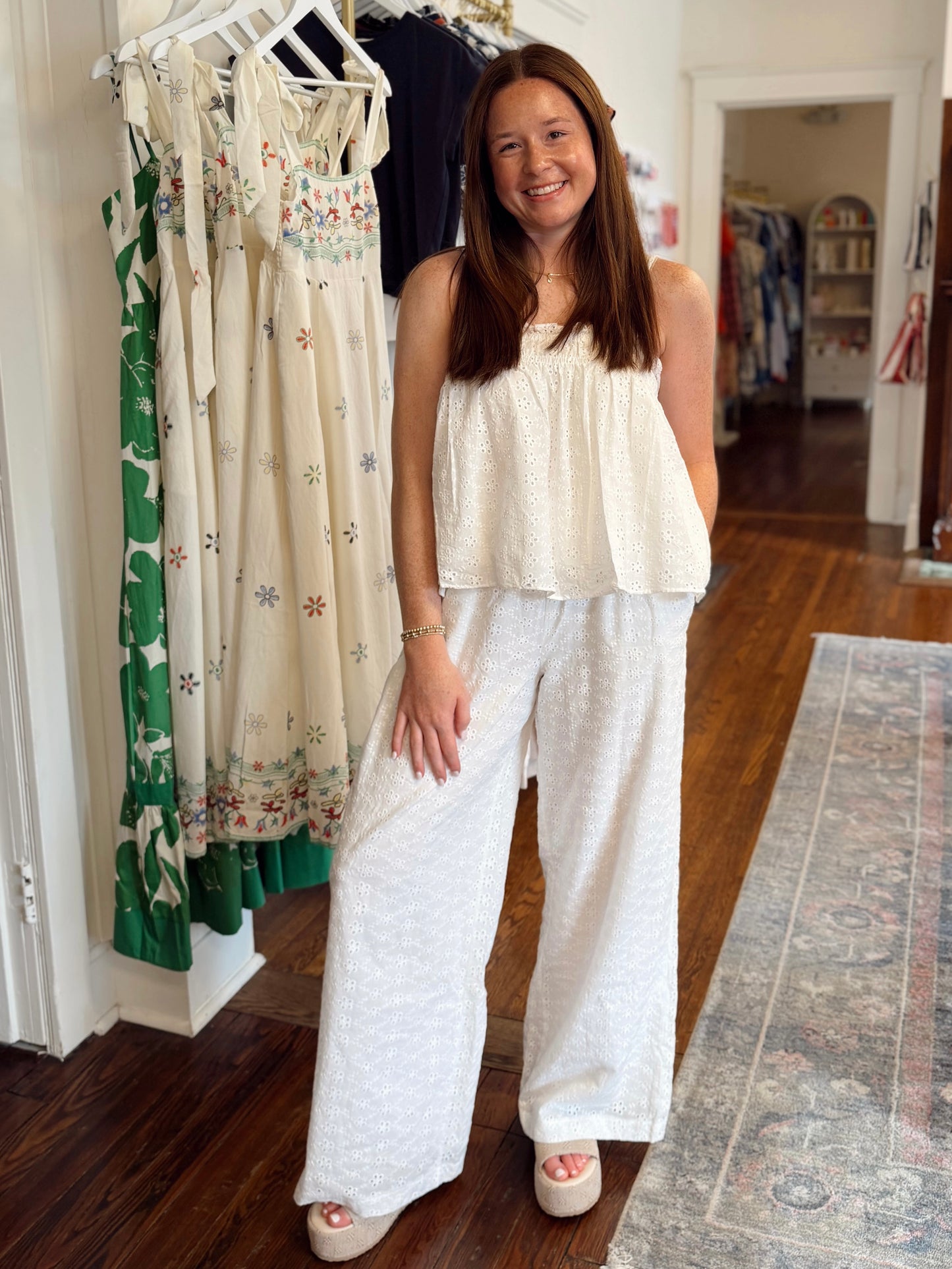 Everyday Eyelet Set - White
