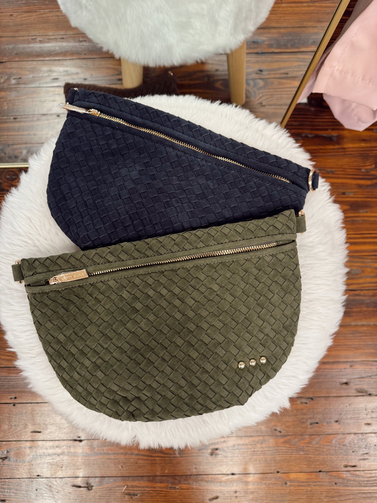 The Dolly Crossbody