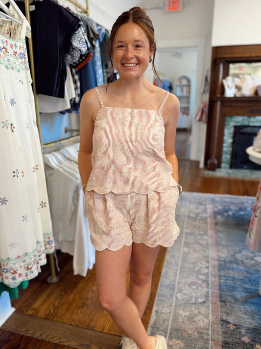 Summer Staple Scallop Shorts - Red
