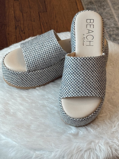 Pismo Black & White Platform Slides