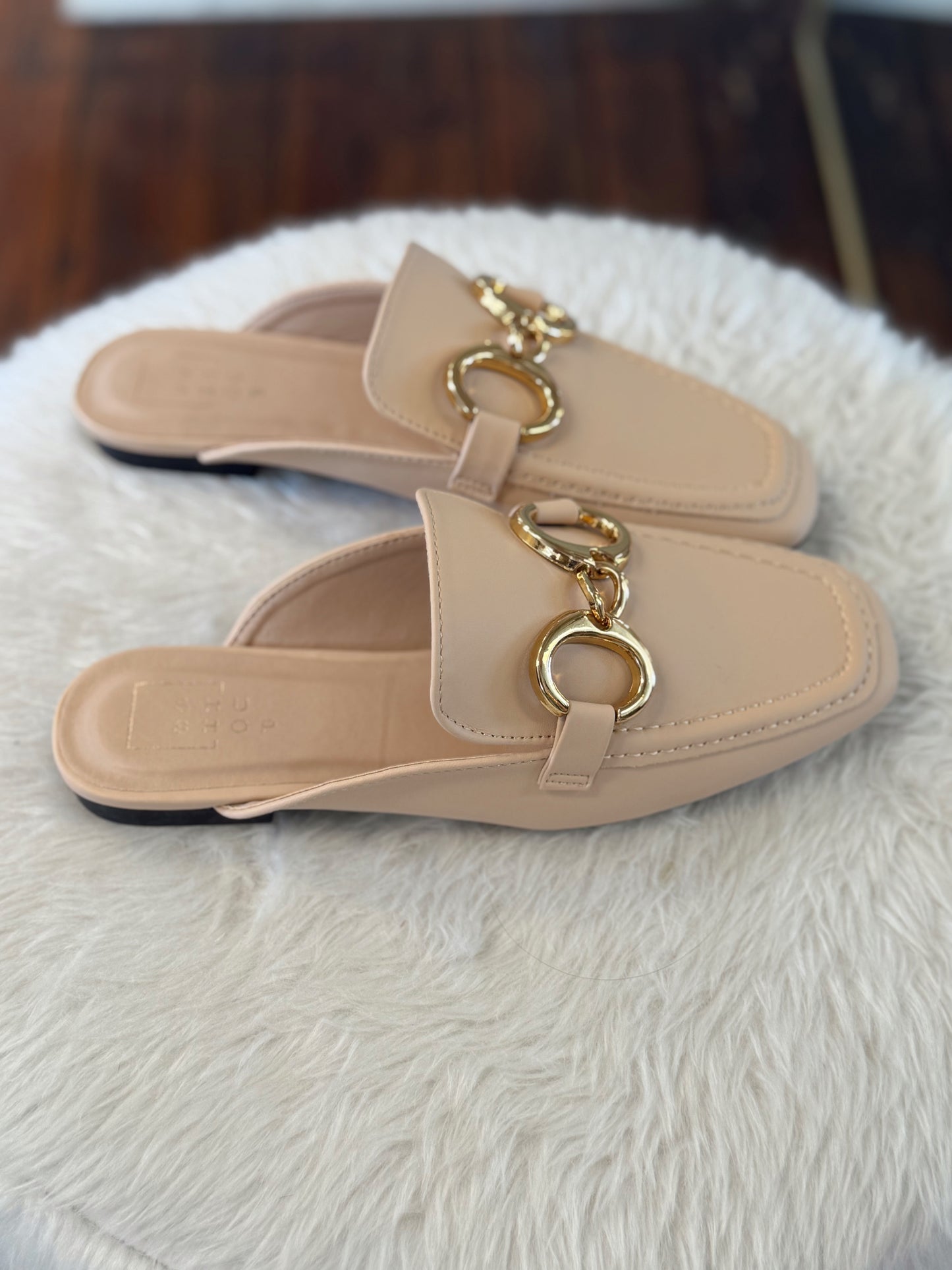 Andromeda Natural Mule