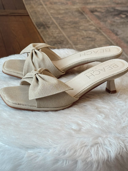 Pompano Natural Kitten Heel