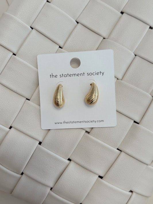 Ribbed Tear Drop Earrings